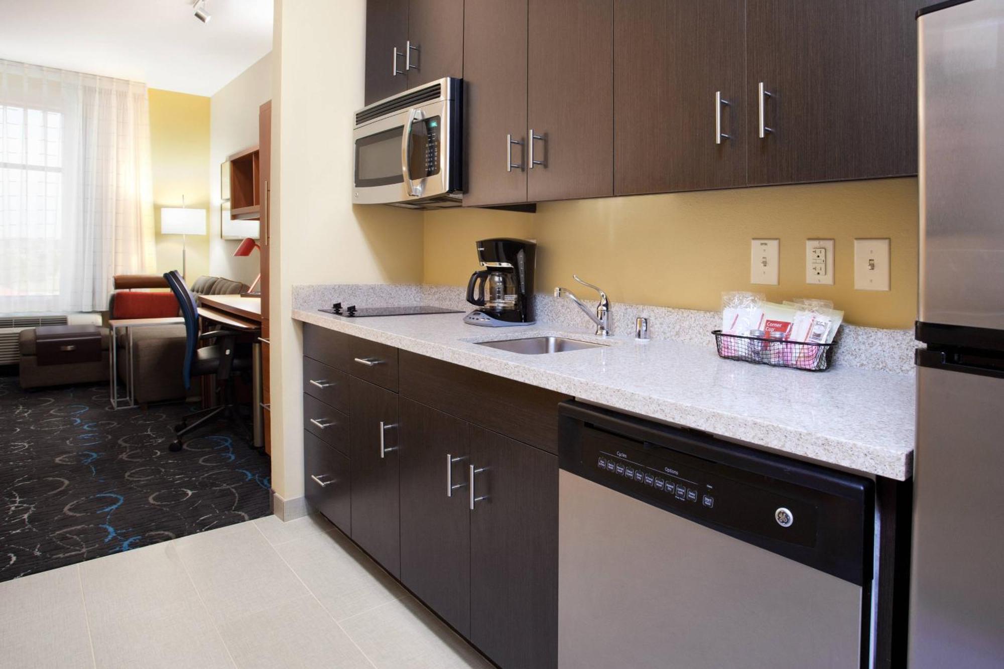 Towneplace Suites By Marriott Карлсбад Екстериор снимка
