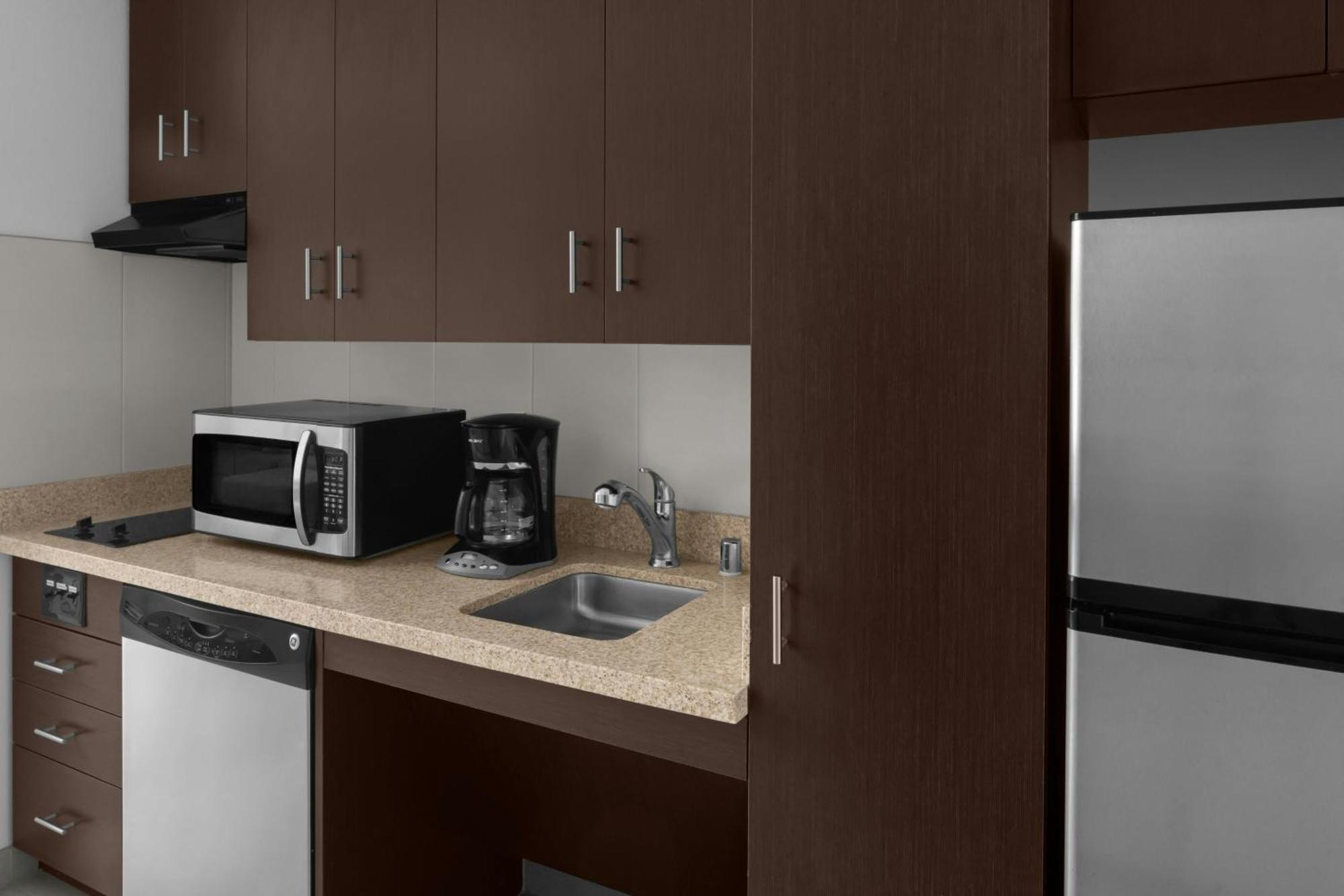 Towneplace Suites By Marriott Карлсбад Екстериор снимка